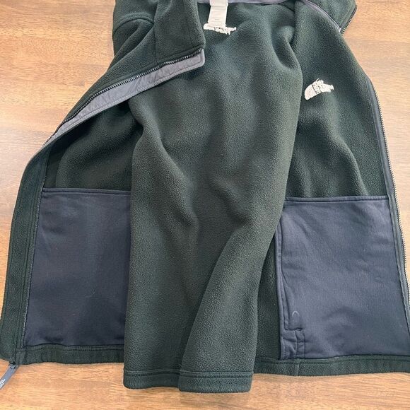 The North Face Black Fleece Jacket Men’s M Full Zip Outdoor Lightweight Casual - Picture 9 of 12